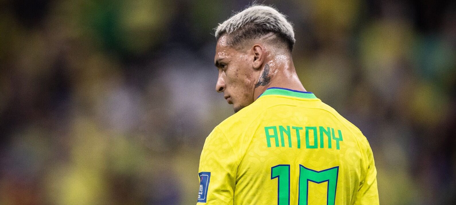 ANTONY SANTOS: FAVELA NEL SANGUE, CALCIO NEL CUORE