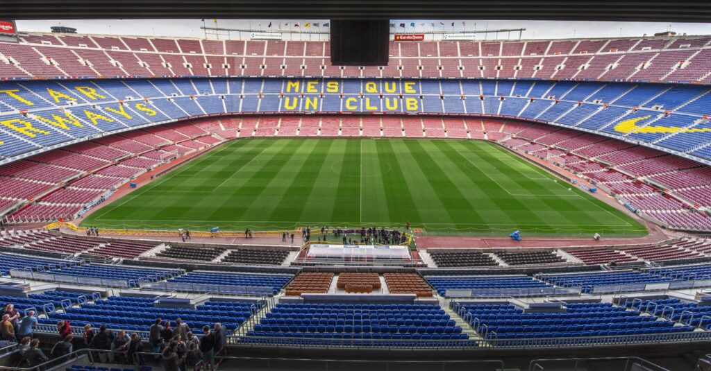 Barcellona: la surreale vicenda del Camp Nou