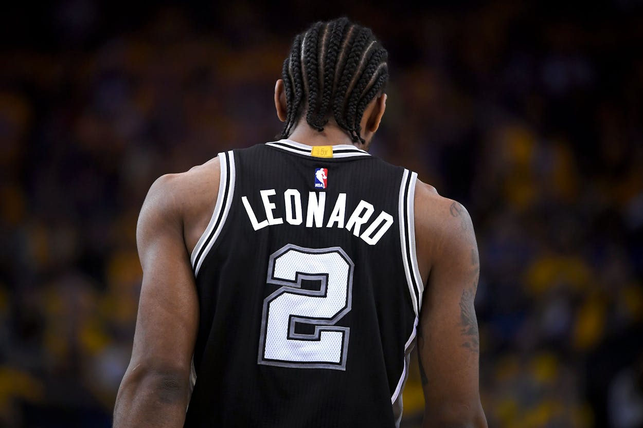 Kawhi Leonard, the klaw is back